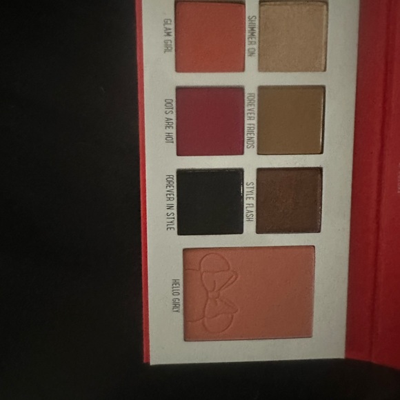 Dose of Colors Cosmetics ~ Disney Minnie Mouse Eyeshadow & Blush Palette - Picture 5 of 5